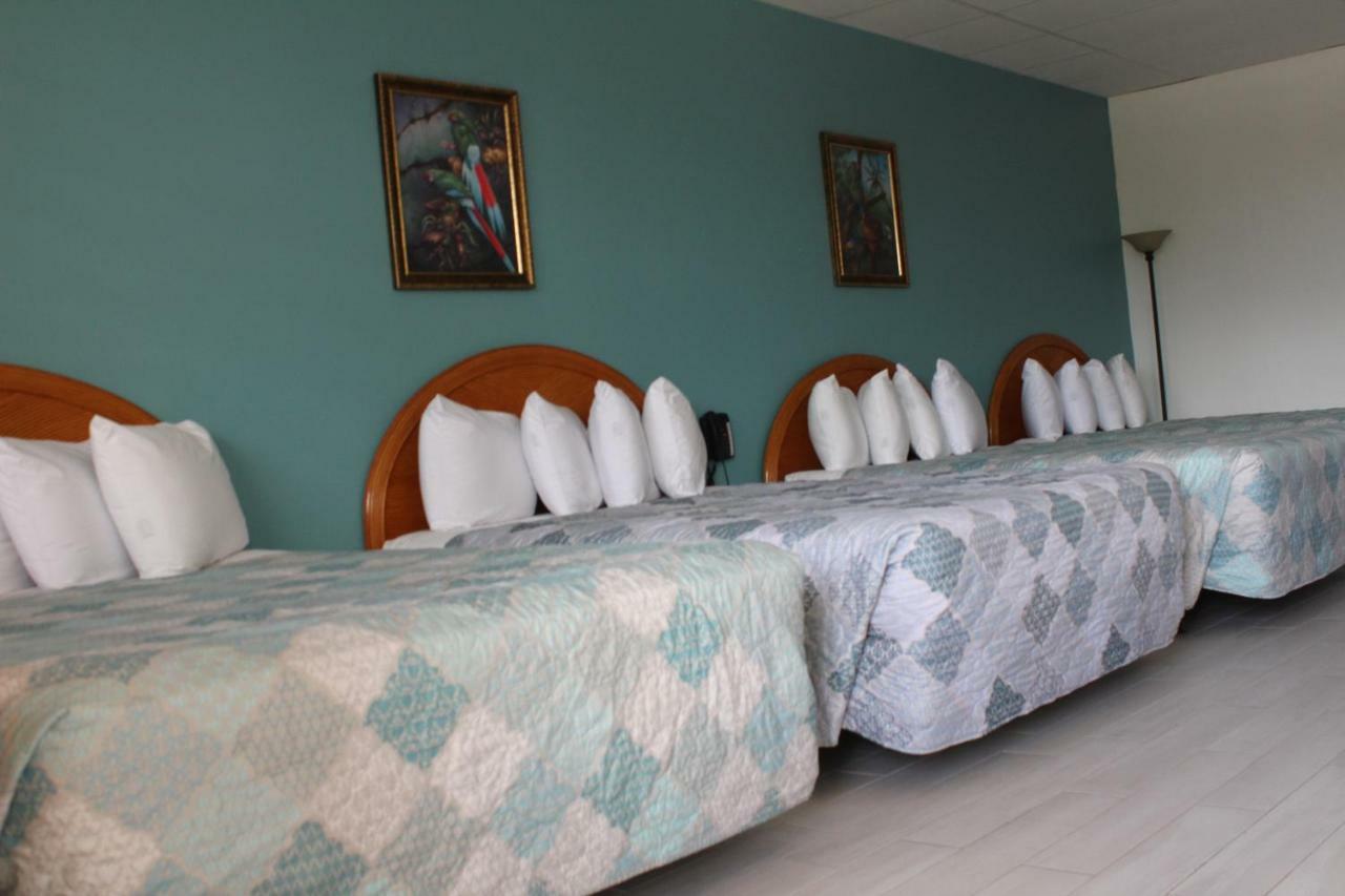 Fajardo Inn Номер фото